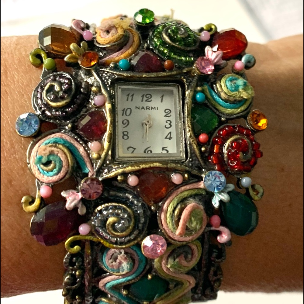 Narmi hinged bangle bracelet watch, like new